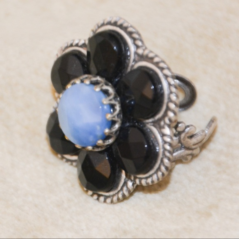 Ollipop Flower Statement Ring - image 3